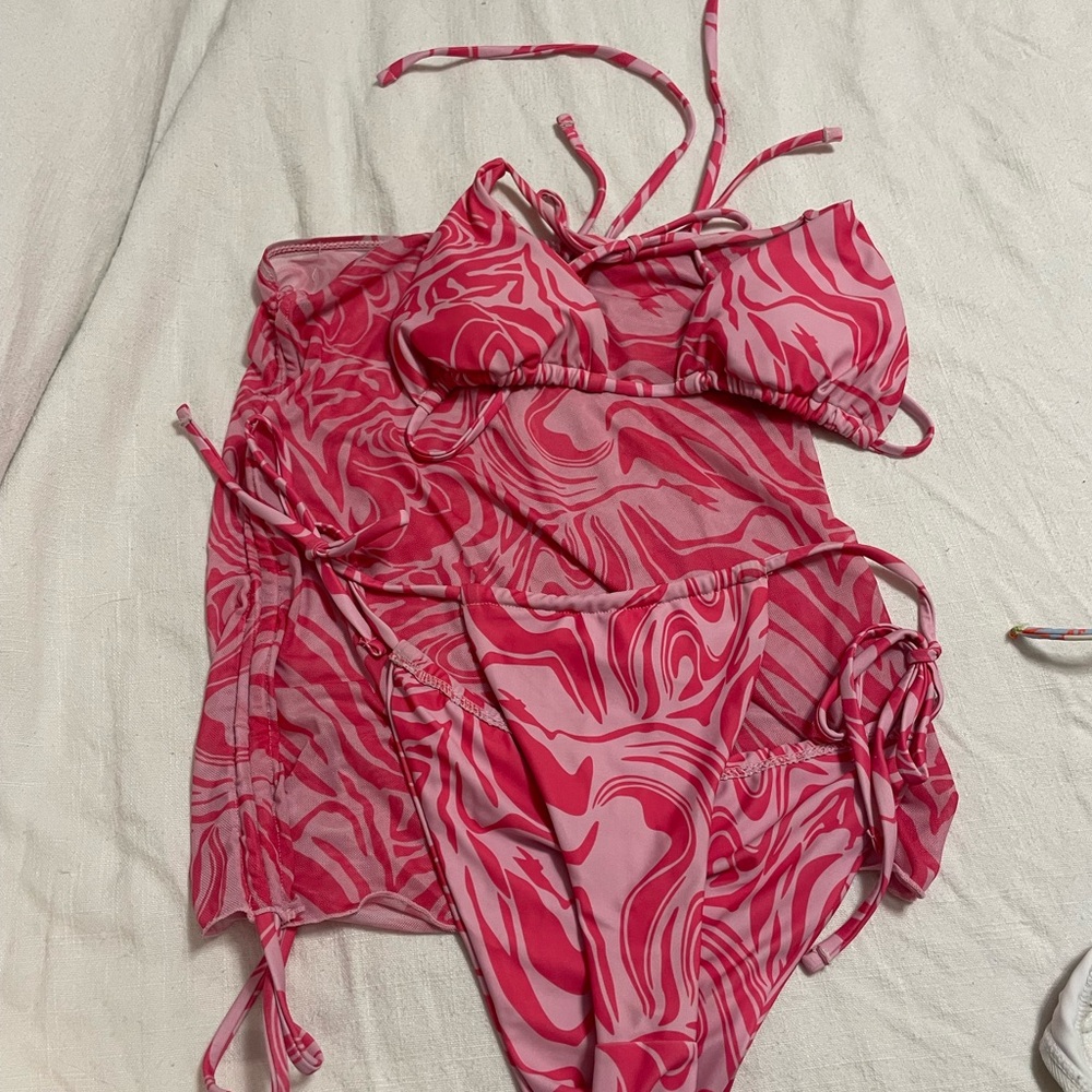 SHEIN Pink Swirl Bikini Set